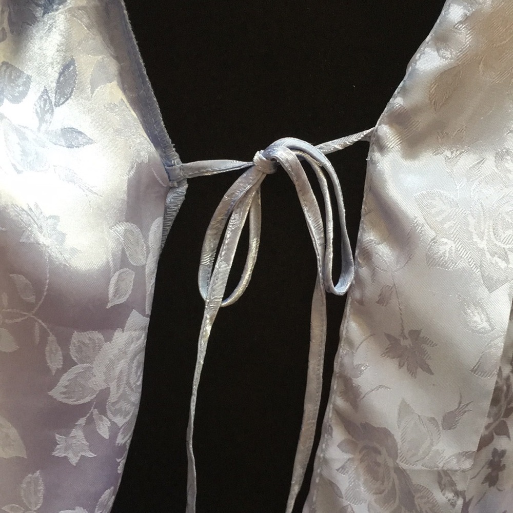 Sopré Lingerie Robe - Picture 4 of 9